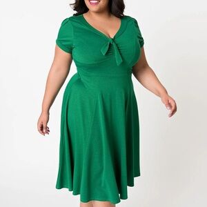 Unique Vintage Plus Size 1940s Style Green Knit Short Sleeve Natalie Swing Dress